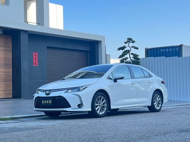 TOYOTA豐田 ALTIS  第1張相片
