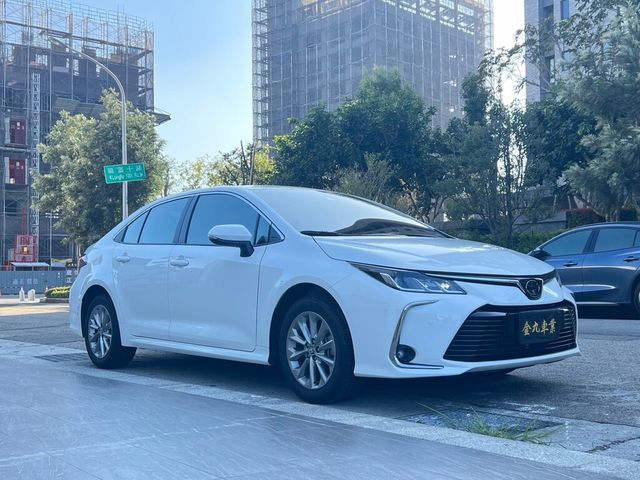 TOYOTA豐田 ALTIS  第5張相片