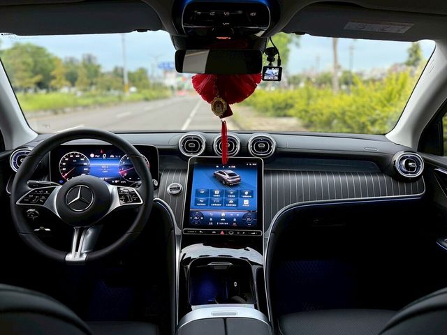 M-BENZ賓士 GLC200  第7張相片
