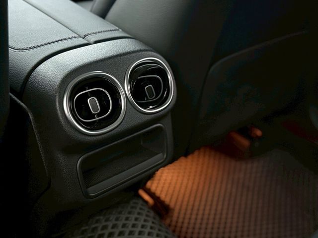 M-BENZ賓士 GLC200  第19張相片
