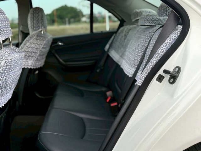 M-BENZ賓士 C200  第11張相片