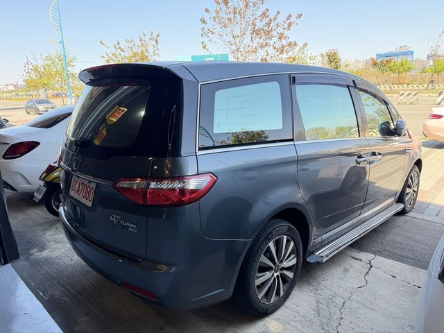 LUXGEN納智捷 M7 TURBO  第3張相片