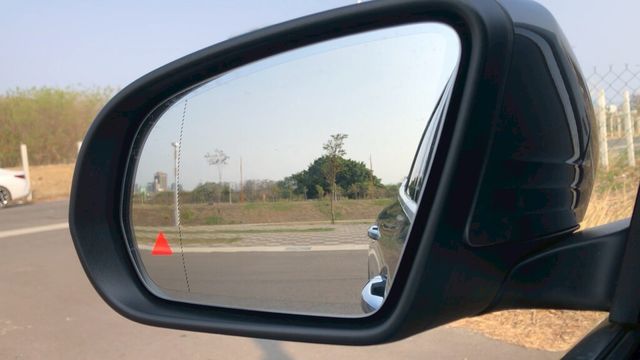 M-BENZ賓士 GLA200  第9張相片