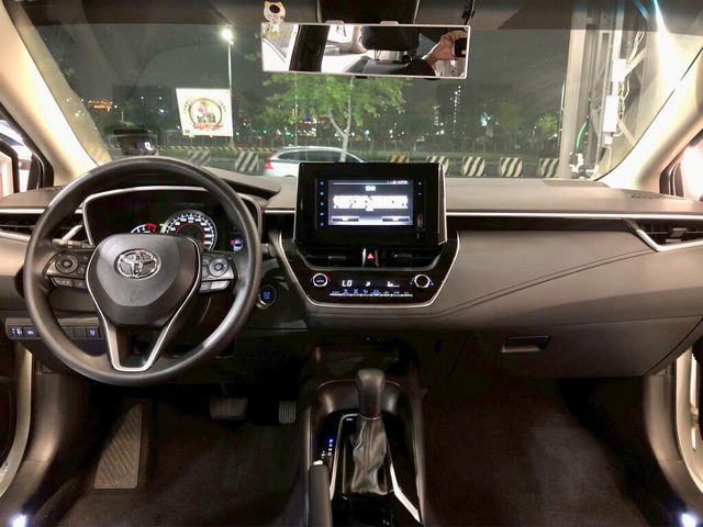 TOYOTA豐田 ALTIS  第5張相片