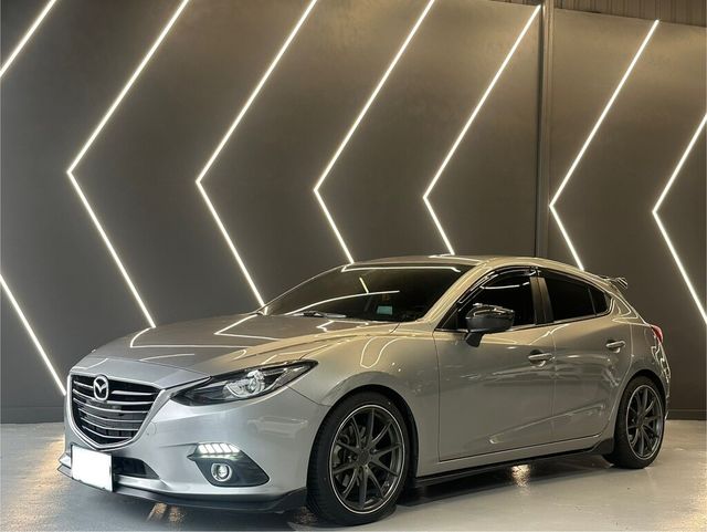 MAZDA馬自達 MAZDA 3  第1張相片