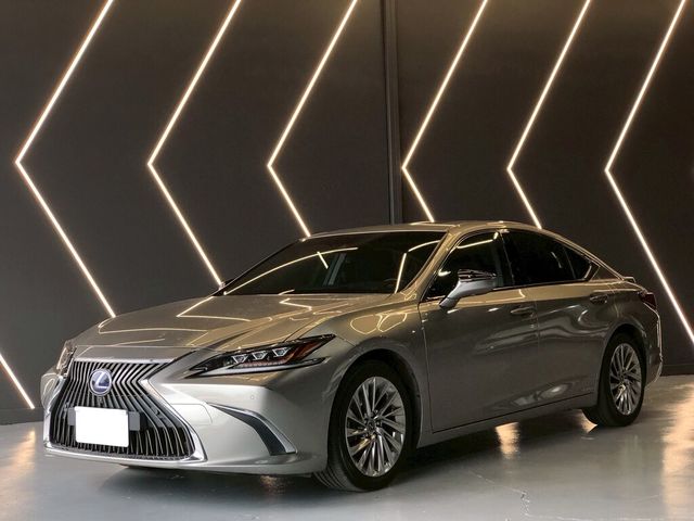 LEXUS凌志 ES300H  第1張相片