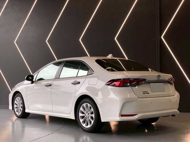 TOYOTA豐田 ALTIS  第3張相片