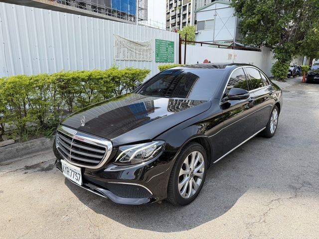 M-BENZ賓士 E250  第1張相片