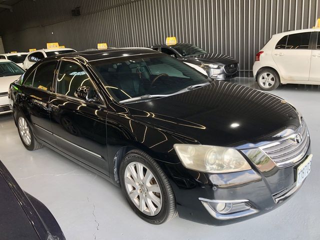 TOYOTA豐田 CAMRY  第2張相片