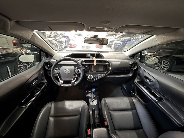 TOYOTA豐田 PRIUS C  第5張相片