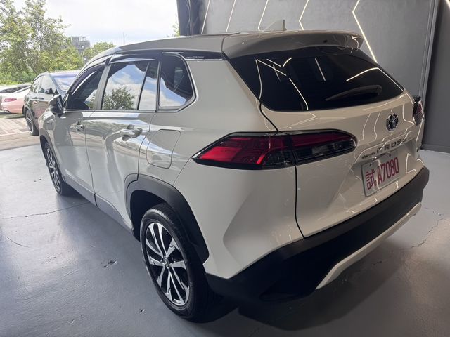 TOYOTA豐田 COROLLA CROSS HYBRID  第2張相片