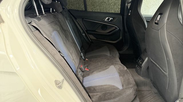 BMW寶馬 118I  第5張相片