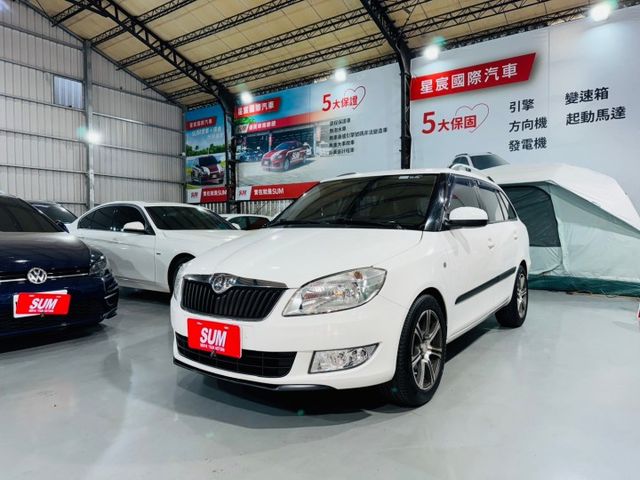FABIA COMBI 旅行車/省油省稅大空間/全新安卓機10吋大螢幕/4顆馬牌輪胎8成新/剛做完保養喔  第3張相片