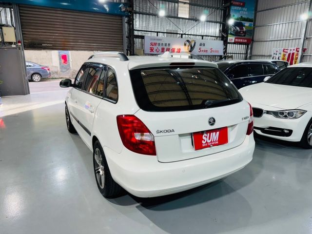 FABIA COMBI 旅行車/省油省稅大空間/全新安卓機10吋大螢幕/4顆馬牌輪胎8成新/剛做完保養喔  第16張相片