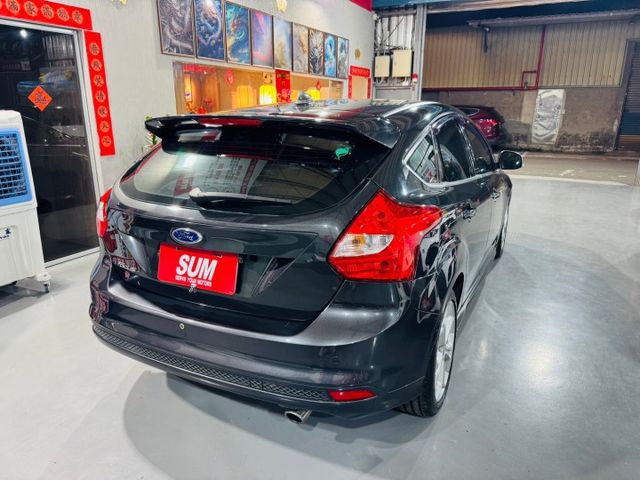 FOCUS 2.0S 5門/實跑6萬多公里/天窗/恆溫定速/衛星導航/倒車影像/全車原版件  第19張相片