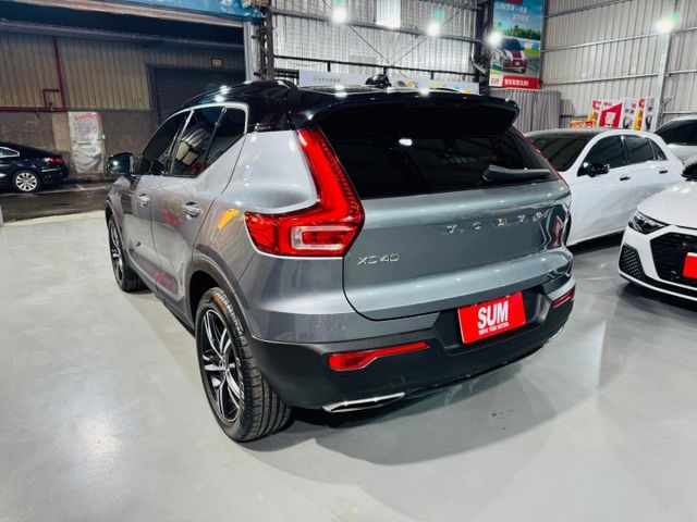 XC40 T4 R-Desing實跑4萬多公里/全景天窗/PA2跟車/HK/盲點偵測/環艙影像/無線充電盤  第15張相片