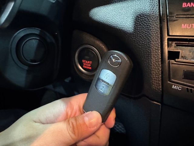 里程實跑10萬/天窗/恆溫定速/i-key/衛星導航/倒車影像  第14張相片