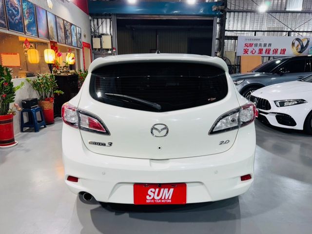 里程實跑10萬/天窗/恆溫定速/i-key/衛星導航/倒車影像  第18張相片