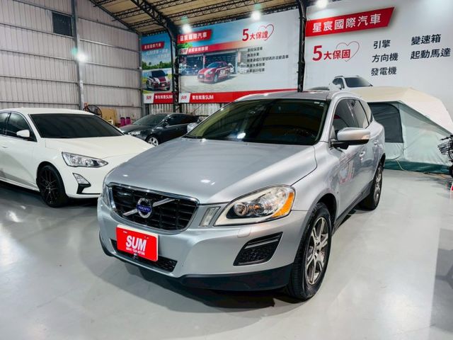 全景天窗/ACC跟車/盲點偵測/電尾門/四輪傳動/雙區恆溫/衛星導航/倒車影像  第2張相片