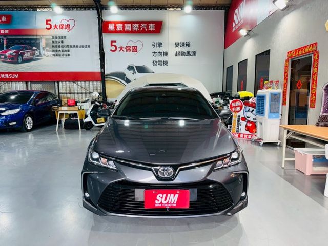 稀有尊絕版/數位儀表/實跑7萬多/摸門解鎖/按鍵式啟動/全車7顆安全氣囊/後座出風口  第1張相片