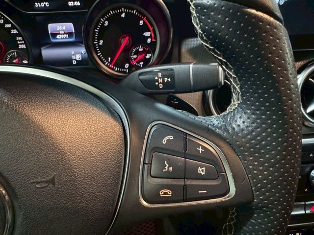 GLA200D/小改款LED頭燈/里程實跑4萬多公里/原版件/雙前座電動椅/電尾門/倒車影像/可全額貸  第14張相片