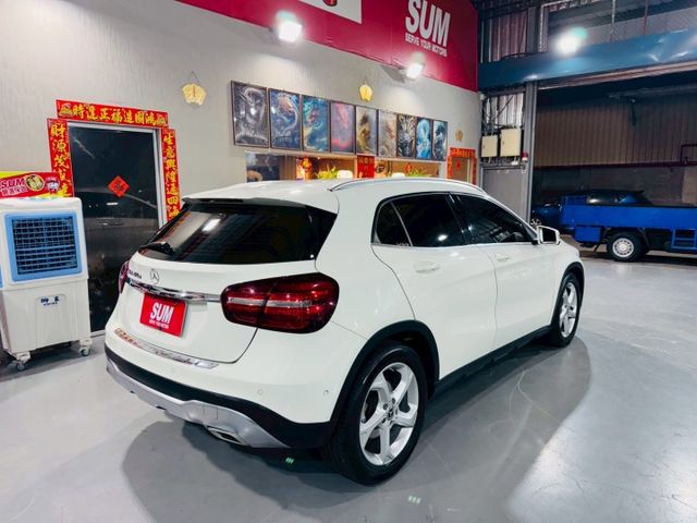GLA200D/小改款LED頭燈/里程實跑4萬多公里/原版件/雙前座電動椅/電尾門/倒車影像/可全額貸  第19張相片