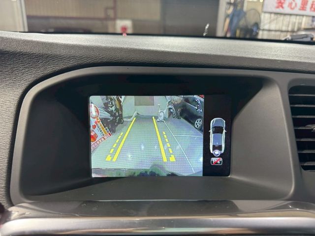 可全額貸款/方向盤F1換檔/柴油省油省稅大扭力/衛星導航/倒車影像/左右獨立恆溫  第10張相片