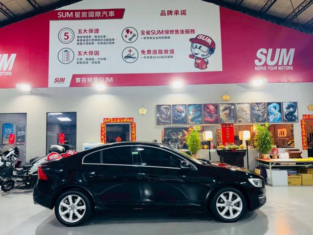 可全額貸款/方向盤F1換檔/柴油省油省稅大扭力/衛星導航/倒車影像/左右獨立恆溫  第18張相片