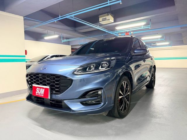 KUGA 250 ST-Line X 實跑2萬/百萬星空頂/電子可調式閥門/四輪驅動/250匹大馬力/全車氣氛燈可全貸  第2張相片
