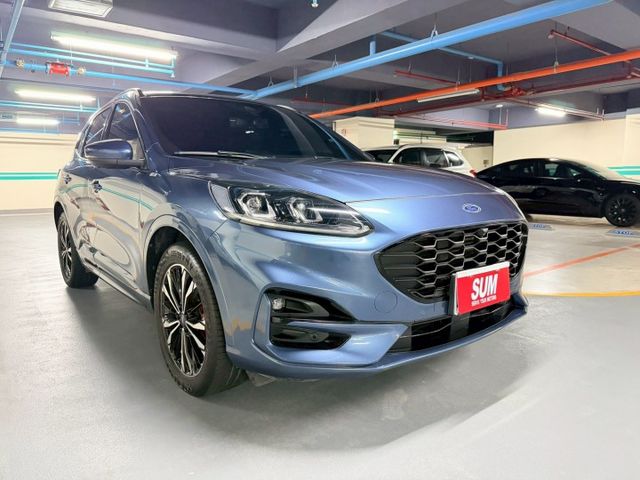 KUGA 250 ST-Line X 實跑2萬/百萬星空頂/電子可調式閥門/四輪驅動/250匹大馬力/全車氣氛燈可全貸  第3張相片