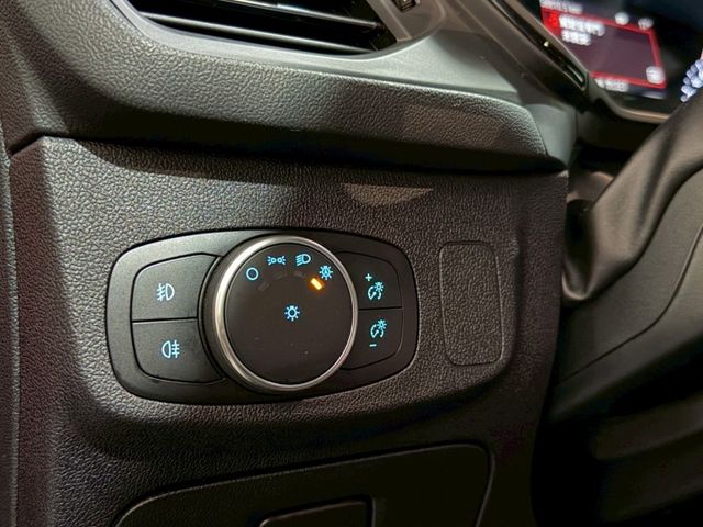 ST-LINE 法拉利紅實跑5萬/B&O九支環繞音響/倒車影響/ Level 2自動駕駛/Apple CarPlay  第7張相片