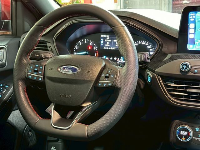 ST-LINE 法拉利紅實跑5萬/B&O九支環繞音響/倒車影響/ Level 2自動駕駛/Apple CarPlay  第10張相片