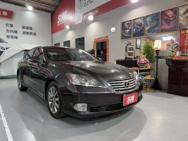 ES350旗艦版/實跑10萬/雙天窗/雙前座冷熱通風椅/倒車影像/電動後遮陽簾/摸門解鎖/可全貸  第3張相片