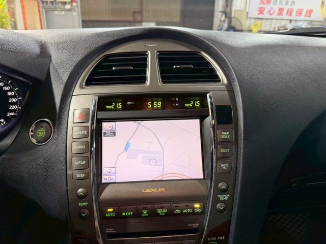 ES350旗艦版/實跑10萬/雙天窗/雙前座冷熱通風椅/倒車影像/電動後遮陽簾/摸門解鎖/可全貸  第10張相片