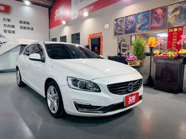 柴油新勢力/小改款數位儀表/恆溫定速/導航/倒車影像/盲點偵測/雙前座電動椅/可全貸  第3張相片