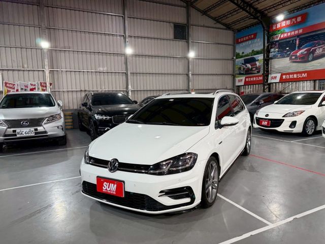 2018年式7.5代 GOLF 280TSI R-LINE 旅行車/實跑7萬公里/APPLE CARPLAY/全景天窗/  第2張相片