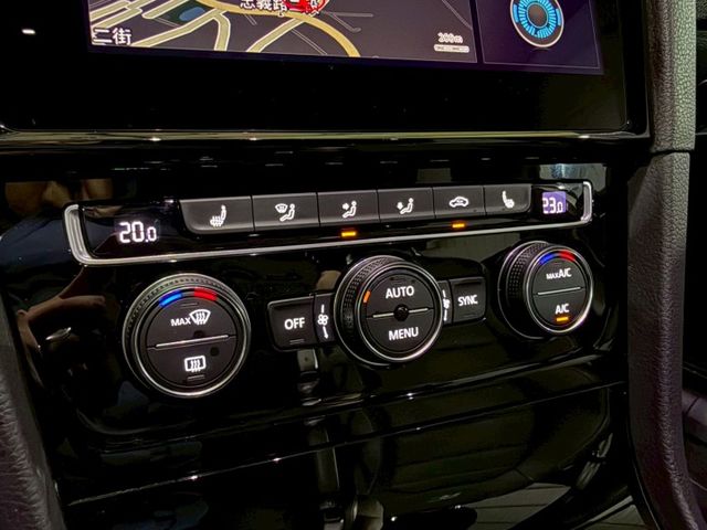 2018年式7.5代 GOLF 280TSI R-LINE 旅行車/實跑7萬公里/APPLE CARPLAY/全景天窗/  第13張相片