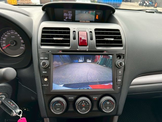 FORESTER  第11張相片