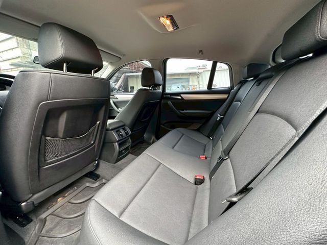X4 28i 里程實跑11萬 /總代理/360環境影像/倒車影像/方向盤換檔快播/按鍵式啟動/恆溫/定速/可全額貸  第14張相片