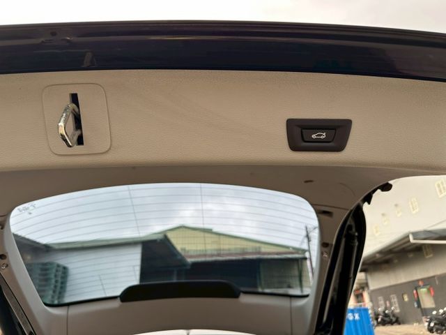 X4 28i 里程實跑11萬 /總代理/360環境影像/倒車影像/方向盤換檔快播/按鍵式啟動/恆溫/定速/可全額貸  第20張相片