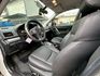 全時四輪傳動/最頂級版/電動尾門/倒車影像/衛星導航/電動椅/4條9成新輪胎/可全額貸款  第4張縮圖