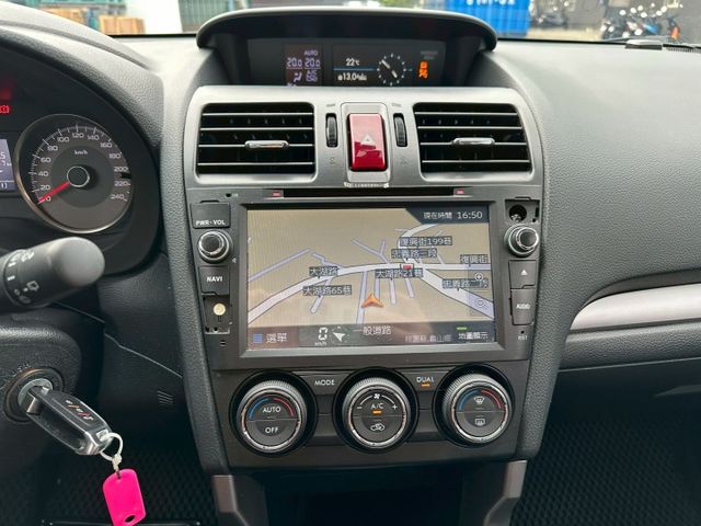 全時四輪傳動/最頂級版/電動尾門/倒車影像/衛星導航/電動椅/4條9成新輪胎/可全額貸款  第6張相片