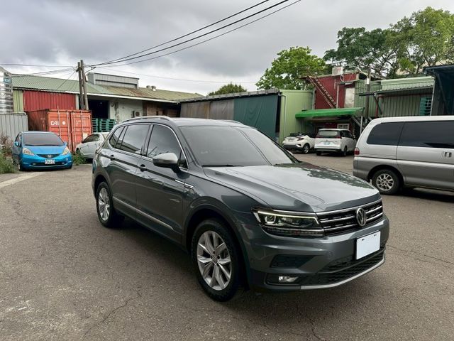 優質7人座/原廠選配/360度環景影像/Apple CarPlay/電動尾門/正一手車/原版件/ACC跟車/盲點偵測  第3張相片