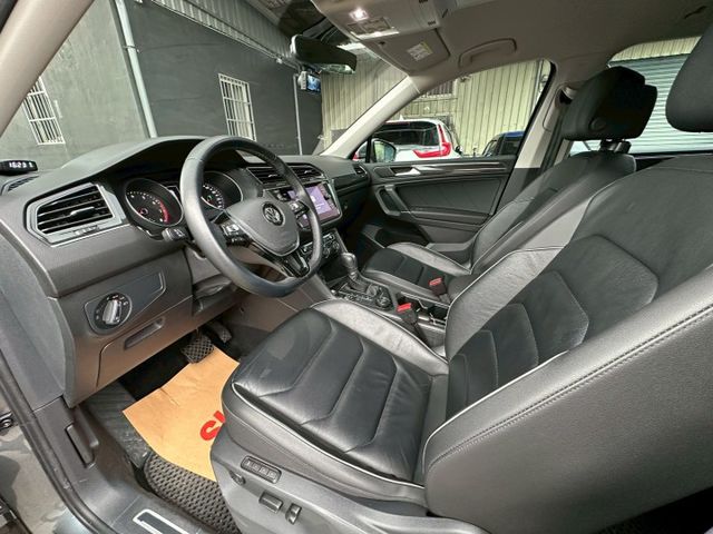 優質7人座/原廠選配/360度環景影像/Apple CarPlay/電動尾門/正一手車/原版件/ACC跟車/盲點偵測  第6張相片