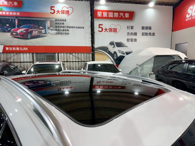 2018年式7.5代 GOLF 280TSI R-LINE 旅行車/實跑7萬公里/APPLE CARPLAY/全景天窗/  第16張相片