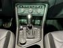 R-Line 專屬空力套件/Apple CarPlay/三區恆溫空調/全景式電動玻璃天窗/HUD 抬頭顯示器  第10張縮圖