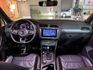 R-Line 專屬空力套件/Apple CarPlay/三區恆溫空調/全景式電動玻璃天窗/HUD 抬頭顯示器  第12張縮圖