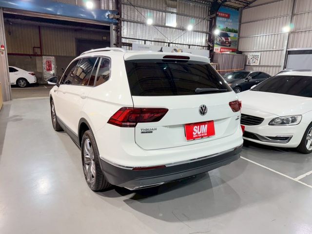 7人座/摸門解鎖/I-key/恆溫/定速/電動尾門/ACC跟車/換檔撥片/8 吋觸控螢幕/Apple CarPlay  第15張相片