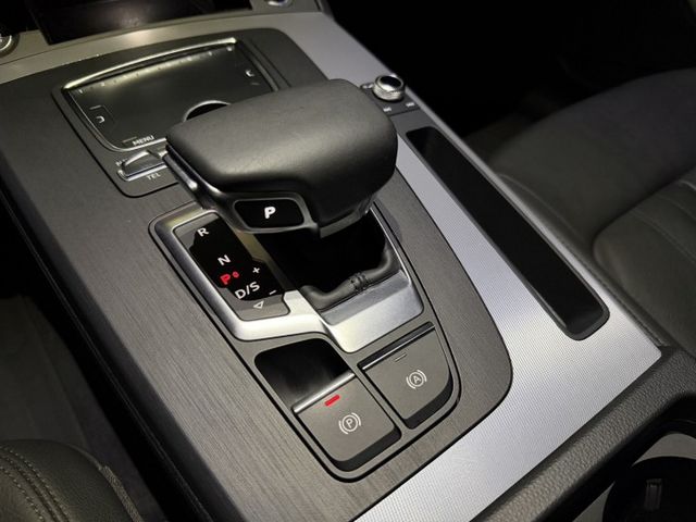 摸門解鎖/I-key/恆溫/電動尾門/ACC 主動式定速巡航/主動式車道維持/偏離警示系統  第12張相片