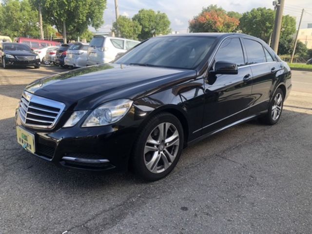 M-BENZ賓士 E300  第1張相片